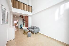 Cozrum Homes - Winter Corner