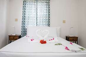 Neem View Apartments Antigua