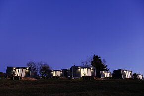 Ursa Mica Glamping Resort