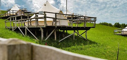 Ursa Mica Glamping Resort