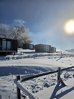 Ursa Mica Glamping Resort