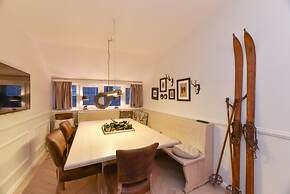 Penthouse Lake Mountains View Terrace Aircon