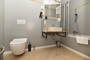 Penthouse Lake Mountains View Terrace Aircon