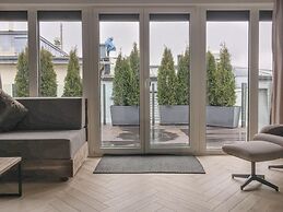 Penthouse Lake Mountains View Terrace Aircon