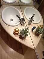 B&B ROSSIEROSSI
