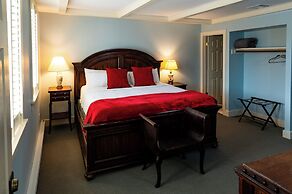 The General Stanton Inn