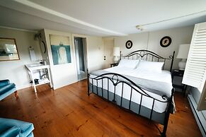 The General Stanton Inn