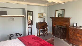 The General Stanton Inn