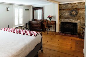 The General Stanton Inn