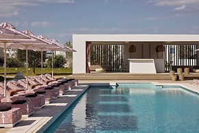 Tzanis Resort