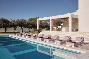 Tzanis Resort