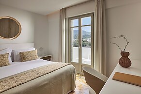 Tzanis Resort
