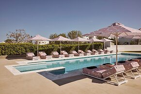 Tzanis Resort