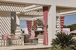 Tzanis Resort