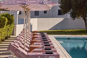 Tzanis Resort