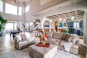 Kairos Villa - Luxury Ocean Front