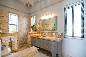 Kairos Villa - Luxury Ocean Front