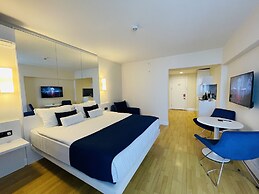 Seaside VIP40