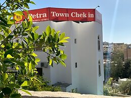 Petra town check-Inn