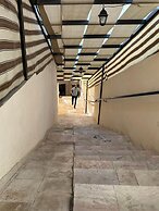 Petra town check-Inn