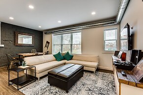 Long Term Rental: 3BR/2BA River West Condo by AllSet Turnover