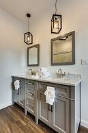 Long Term Rental: 3BR/2BA River West Condo by AllSet Turnover