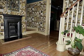 Luxury 9 Bed Manor House Hot Tub Cinema Room Skytv