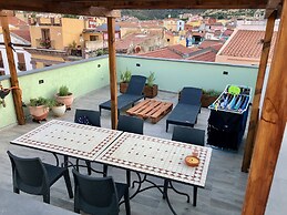 Large, Authentic 2-bed Apartment, Panoramic Views
