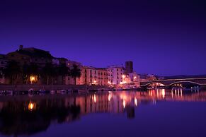 Large, Authentic 2-bed Apartment, Panoramic Views