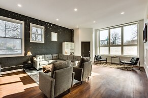 Chicago River West 4 Bedroom / 3 Bathroom by AllSet Turnover