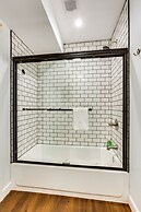 Chicago River West 4 Bedroom / 3 Bathroom by AllSet Turnover