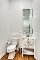 Chicago River West 4 Bedroom / 3 Bathroom by AllSet Turnover