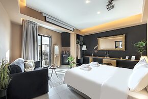 Clyde Athens by Nin&Bau