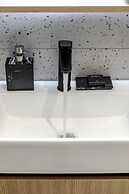 Clyde Athens by Nin&Bau