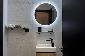 Clyde Athens by Nin&Bau