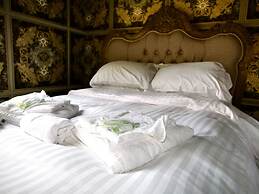 Deluxe 4/5 Bed Hot Tub Cinema Room 15