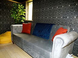 Deluxe 4/5 Bed Hot Tub Cinema Room 15