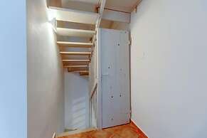 Lovely 15th Century Apartment in Osor