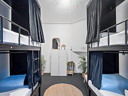 Azzurro Pod Hotel Potts Point