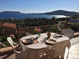 Immaculate 3-bed House in Ermioni