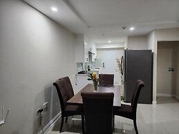 Balcony Breeze @ Bayfront Villas Portmore