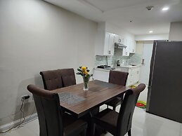 Balcony Breeze @ Bayfront Villas Portmore