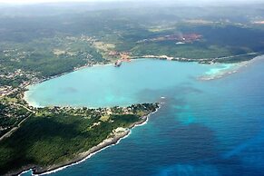 Entire 6-bedroom Villa Free Parking With Fast Wifi