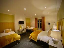 Captivating 4-bed Hot Tub House in Blackpool