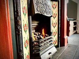 Captivating 4-bed Hot Tub House in Blackpool