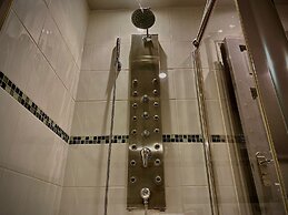 Captivating 4-bed Hot Tub House in Blackpool