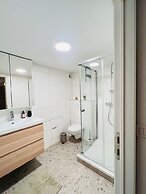 One Lux Stay near Fashion District