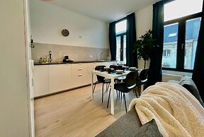 One Lux Stay near Fashion District