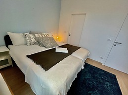 One Lux Stay near Fashion District