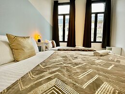 One Lux Stay near Fashion District